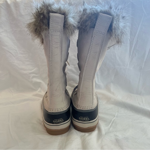 SOREL Women’s Joan of Arctic Boots in Fawn Taupe - Picture 5 of 7